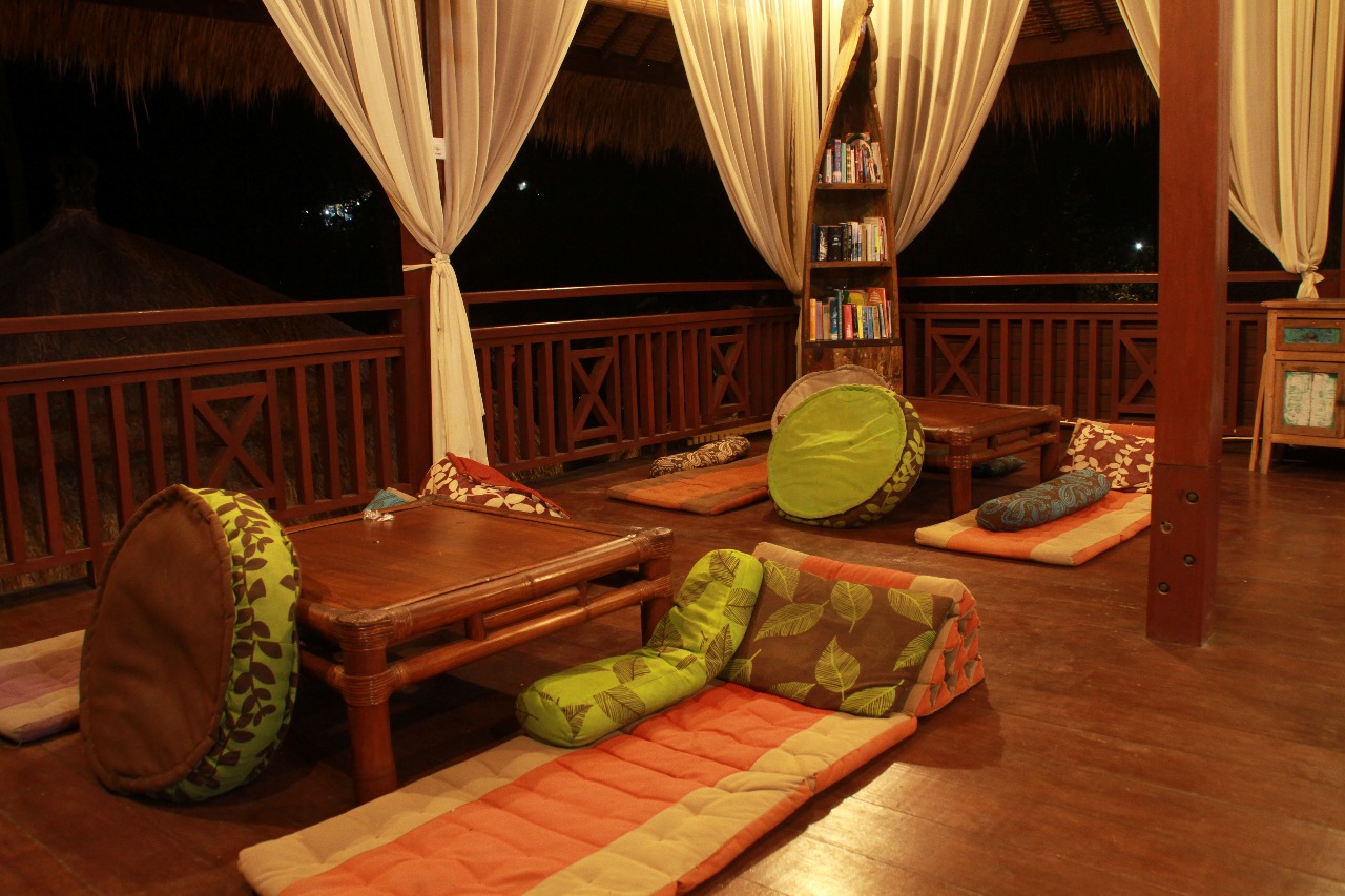 Ceningan Shisha Lounge